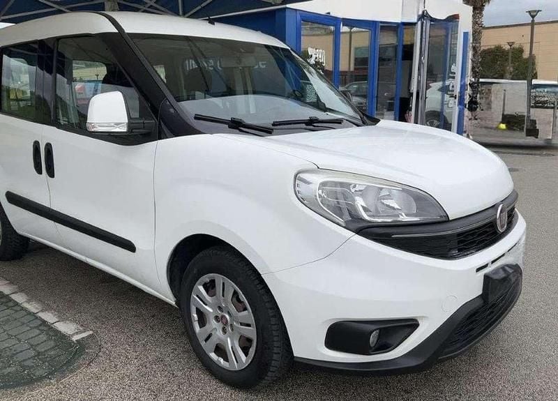 Usata Fiat Doblò Easy 95 CV (69 kW) 2018 Monovolume
