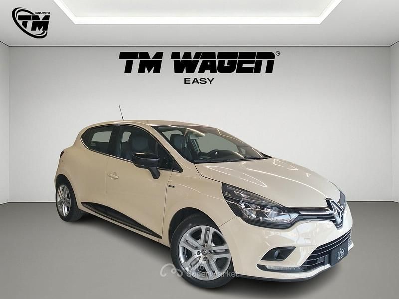 Usata Renault Clio IV Intens 75 CV (55 kW) 2018 Beige Berlina