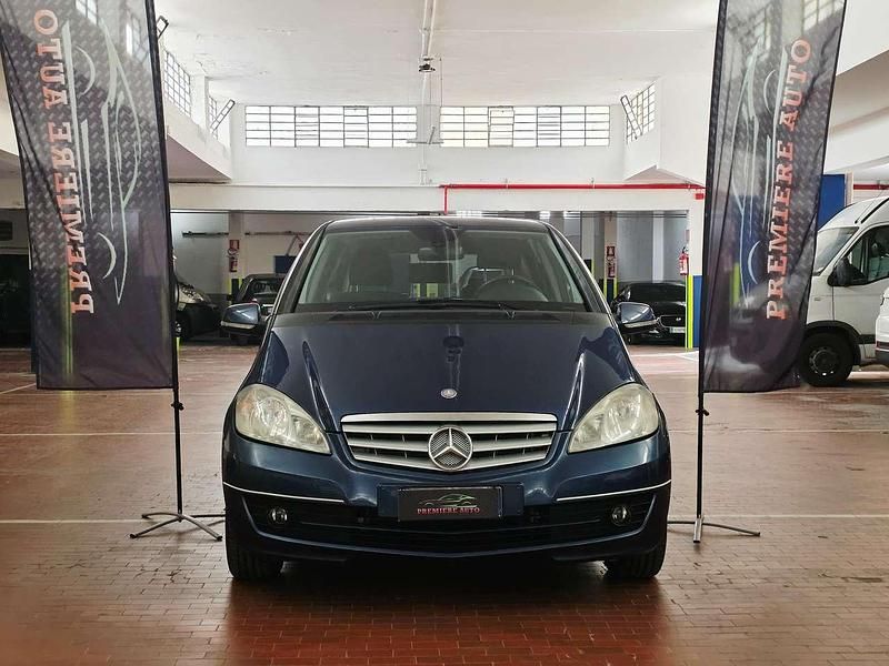 Blu/azzurro Usata 2008 Mercedes A150 Elegance Monovolume | 3600 € (Buon prezzo) - Immagine 1/4