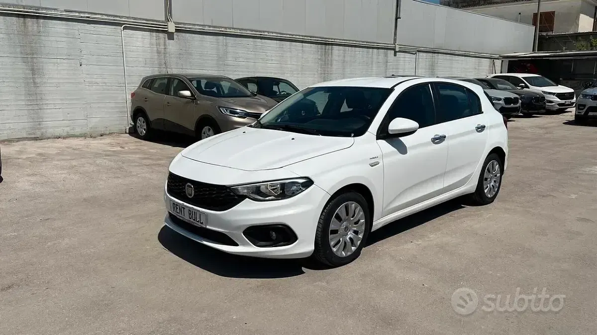 Usata Fiat Tipo Easy 95 CV (69 kW) 2017 Bianco Berlina