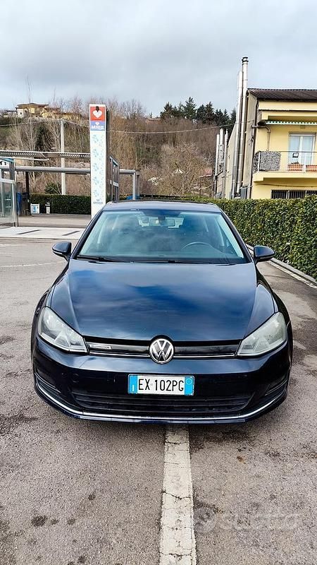 Usata VW Golf VII 2013 Blu Utilitaria