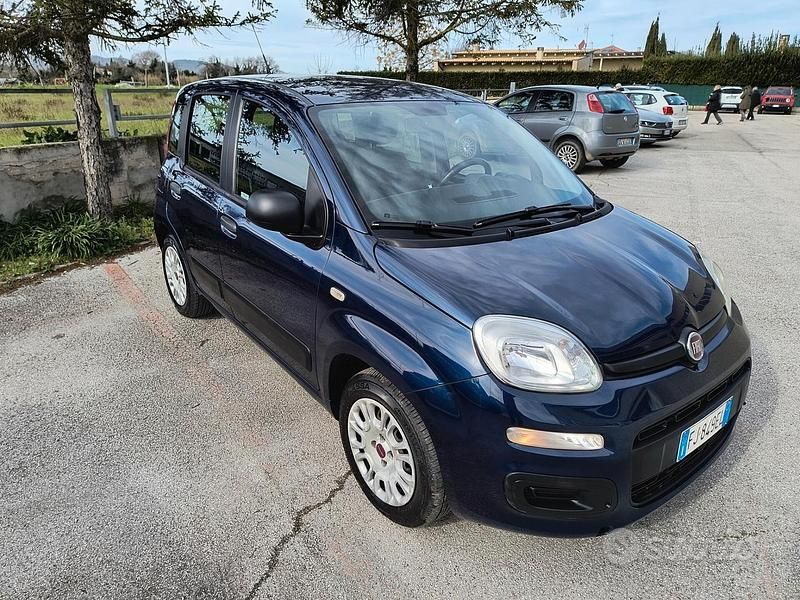 Usata Fiat Panda Easy 95 CV (69 kW) 2017 Blu Utilitaria