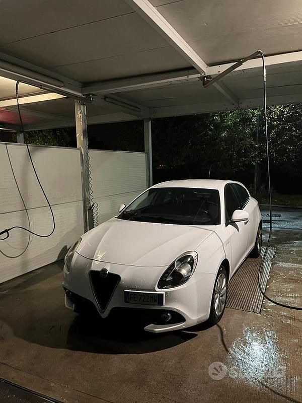 Usata Alfa Romeo Giulietta 2016 Bianco Utilitaria