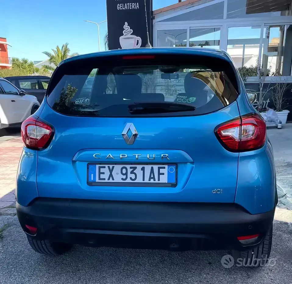 Usata Renault Captur 90 CV (66 kW) 2014 Blu SUV