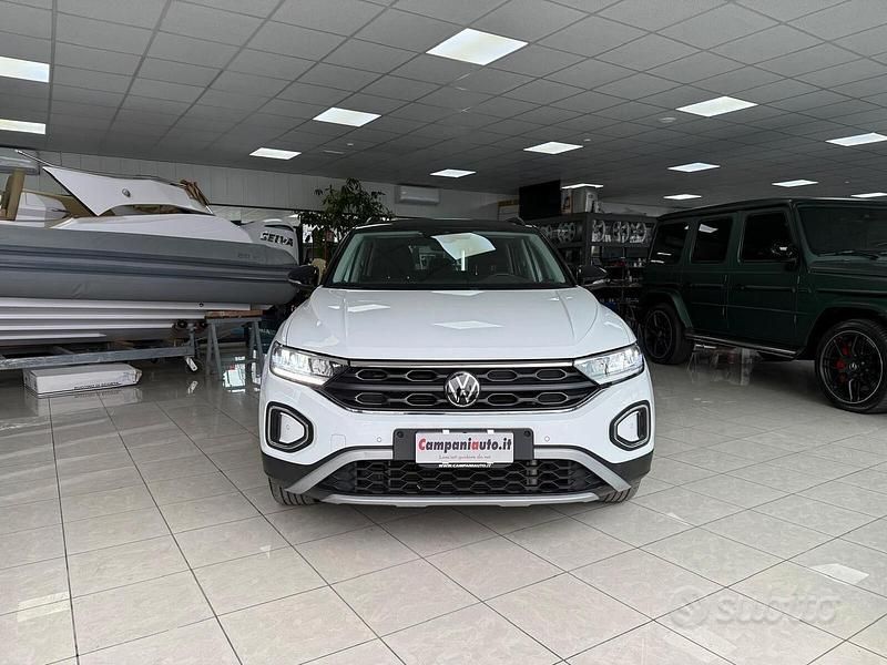 Usata VW T-Roc 150 CV (110 kW) 2022 Bianco SUV