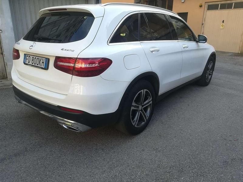 Usata Mercedes GLC250 204 CV (150 kW) 2016 Bianco SUV