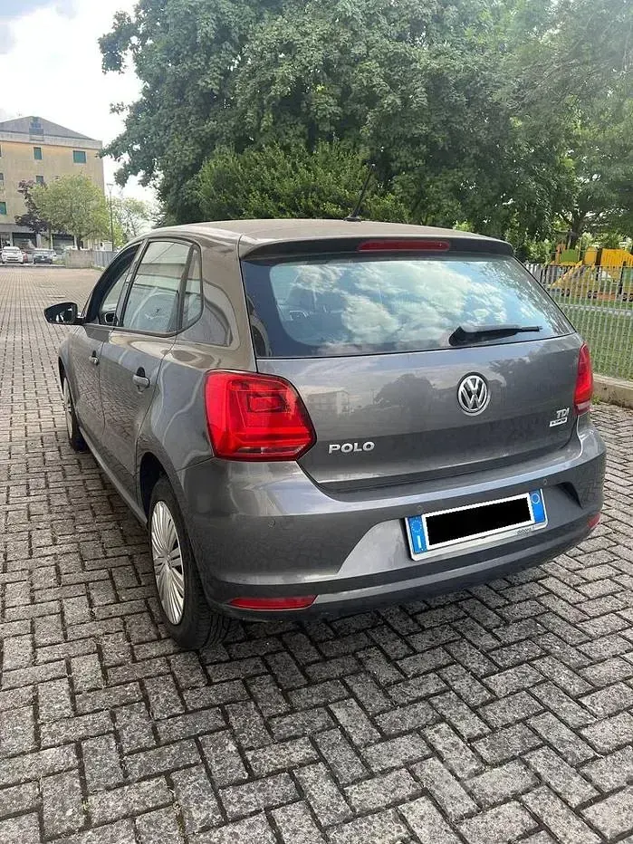 Usata VW Polo 75 CV (55 kW) 2017 Grigio Berlina