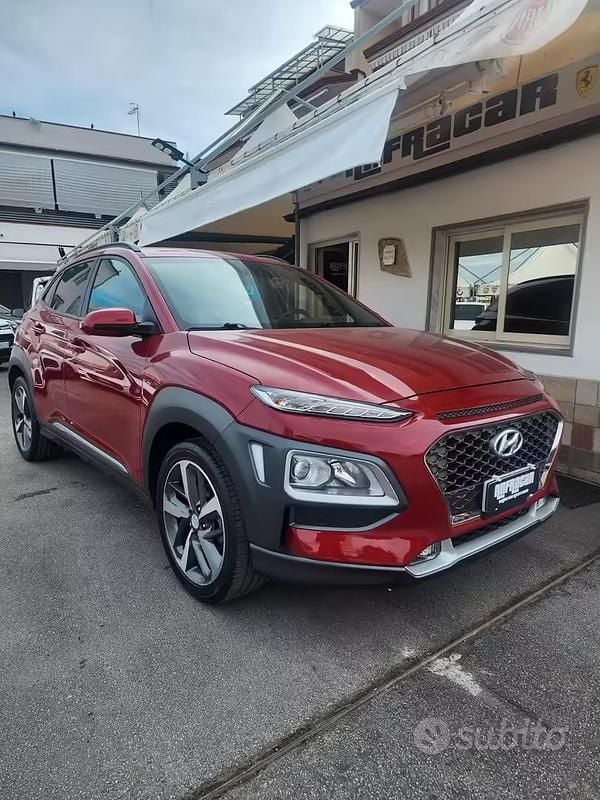 Usata Hyundai Kona 115 CV (84 kW) 2020 Rosso SUV