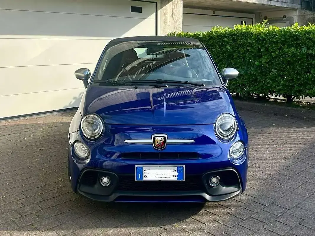 Usata Abarth 595C Turismo 165 CV (121 kW) 2021 Blu/azzurro Cabrio