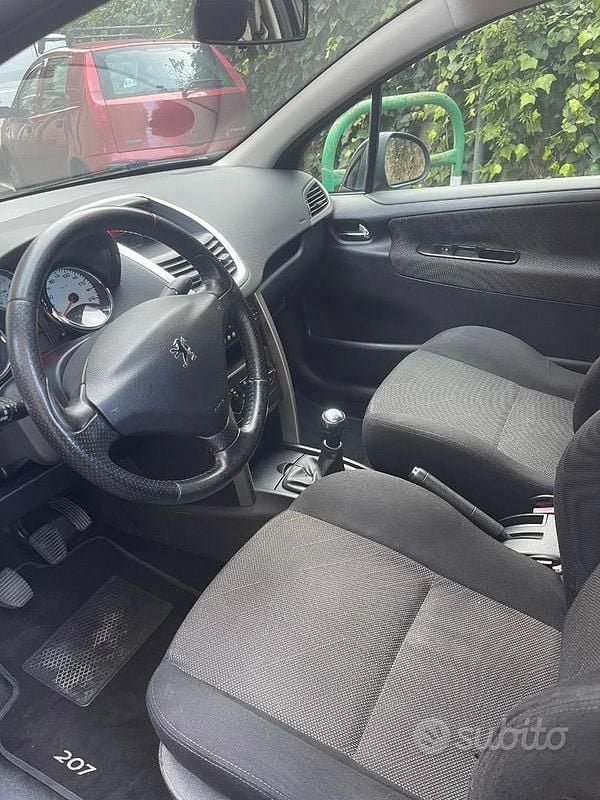 Usata Peugeot 207 90 CV (66 kW) 2008 Nero Berlina