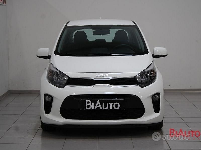 Usata Kia Picanto Urban 66 CV (48 kW) 2023 Bianco Utilitaria