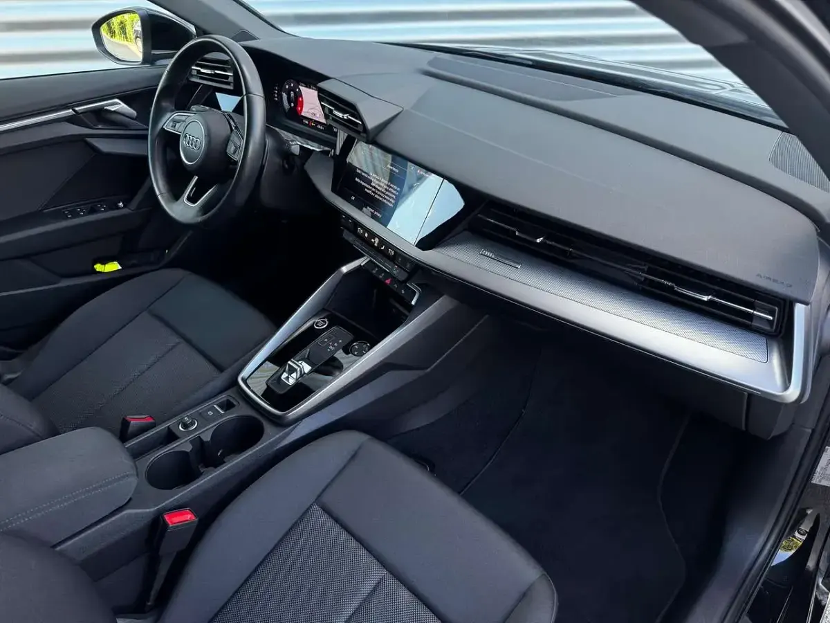 Usata Audi A3 Advanced 116 CV (85 kW) 2023 Nero mito metallizzato Berlina