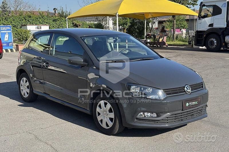 Usata VW Polo Trendline 74 CV (54 kW) 2016 Grigio Utilitaria