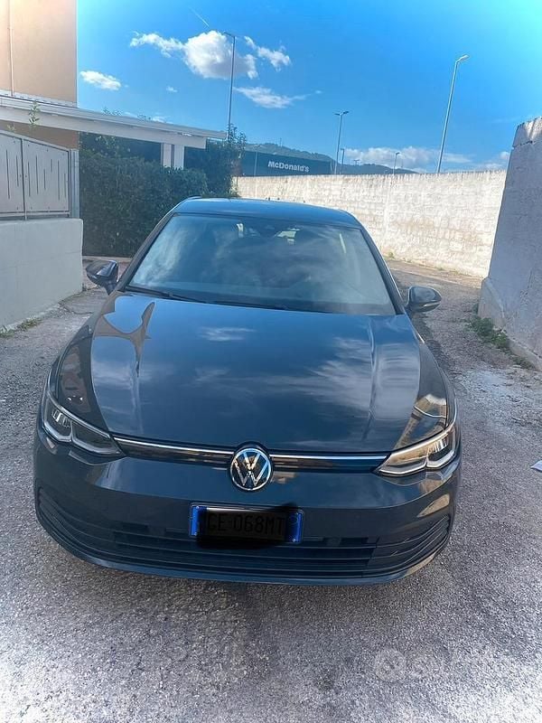 Usata VW Golf VIII 130 CV (95 kW) 2021 Berlina