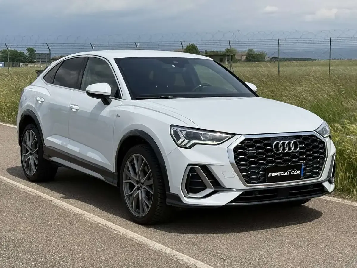 Usata Audi Q3 Sportback S-Line 200 CV (147 kW) 2022 Bianco SUV
