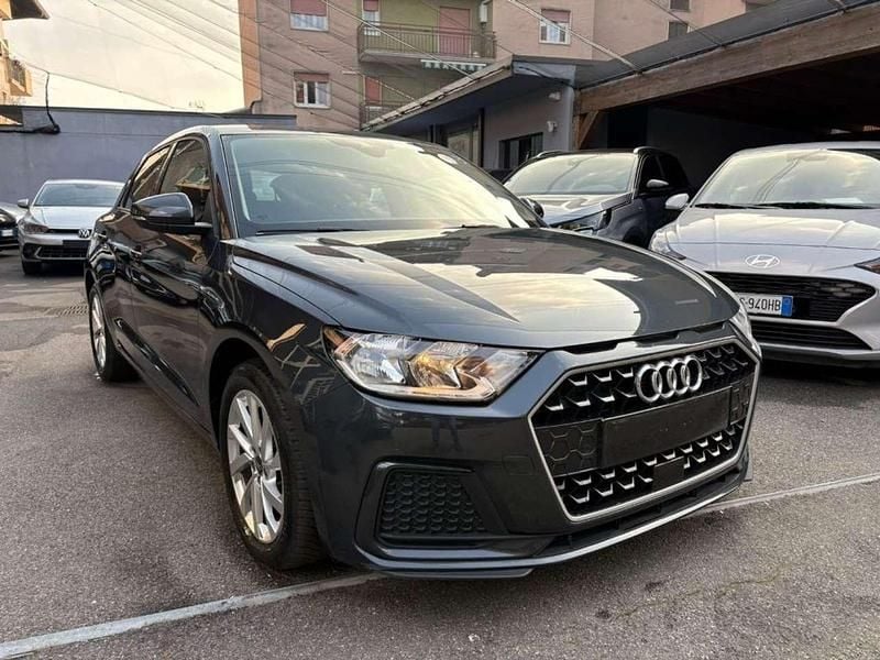 Usata Audi A1 Admired 95 CV (69 kW) 2022 Grigio scuro SUV