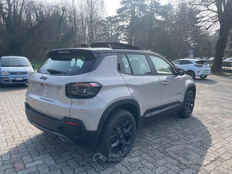 Nuova Jeep Avenger 136 CV (100 kW) 2025 Gray SUV