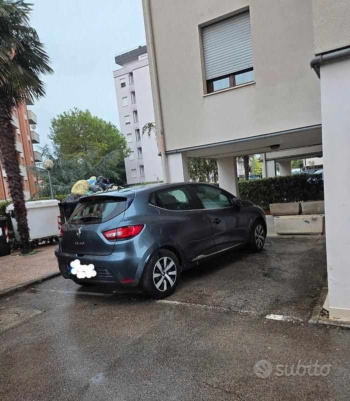 Usata Renault Clio IV Zen 2018 Grigio Berlina