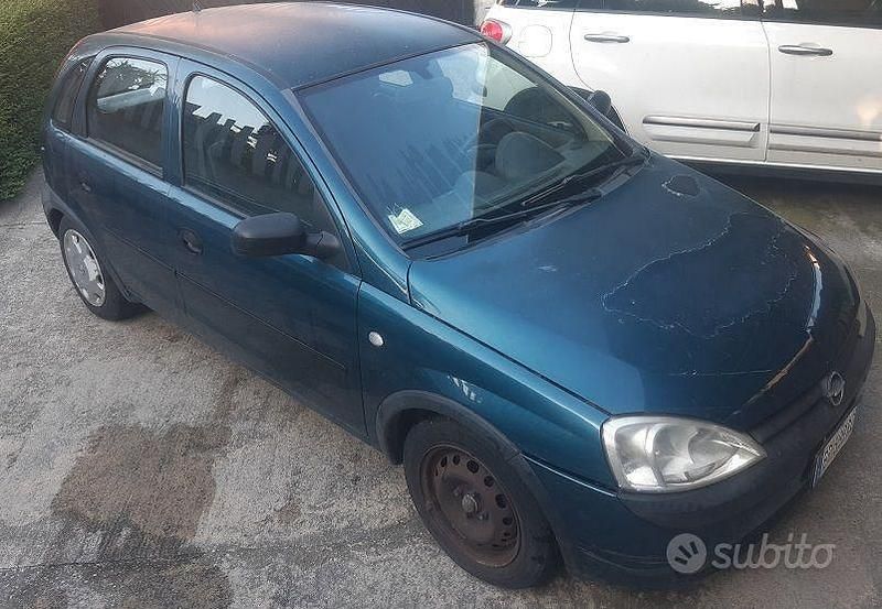 Usata Opel Corsa 75 CV (55 kW) 2001 Blu Utilitaria