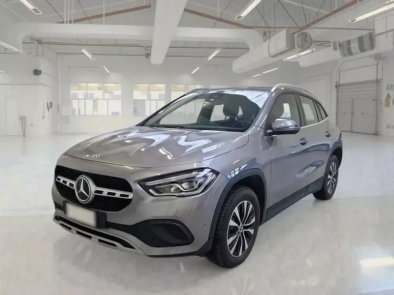 Usata Mercedes GLA250 160 CV (117 kW) 2022 SUV