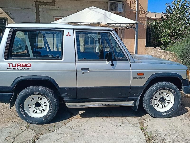 Usata Mitsubishi Pajero Top 95 CV (69 kW) 1988 Grigio SUV