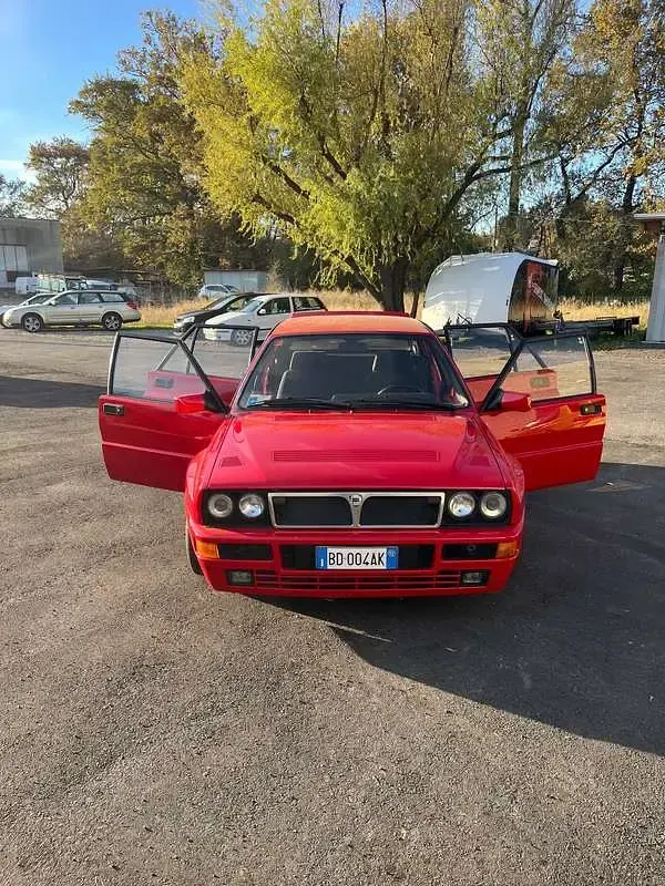 Usata Lancia Delta 205 CV (150 kW) 1992 Utilitaria