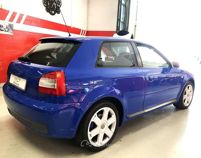 Usata Audi S3 210 CV (154 kW) 2001 Blu/azzurro Utilitaria