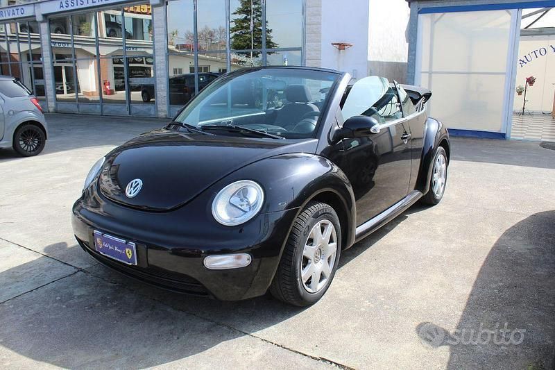 Usata VW New Beetle 102 CV (75 kW) 2005 Nero Utilitaria