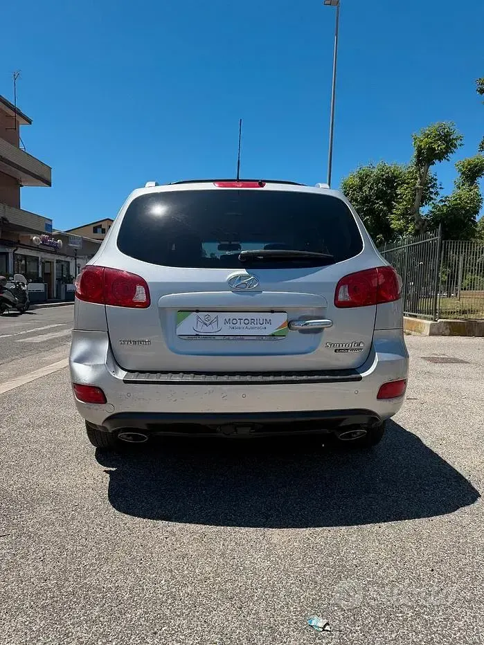 Usata Hyundai Santa Fe Dynamiq 155 CV (114 kW) 2010 Grigio SUV