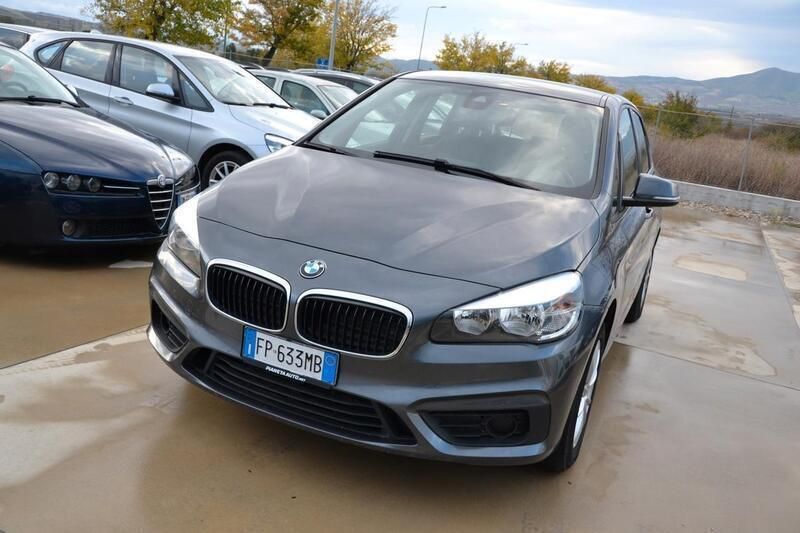 Usata BMW 218 149 CV (109 kW) 2018 Grigio Station wagon