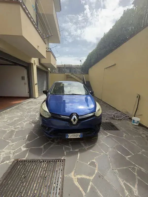 Usata Renault Clio IV GT-Line 120 CV (88 kW) 2017 Blu Berlina