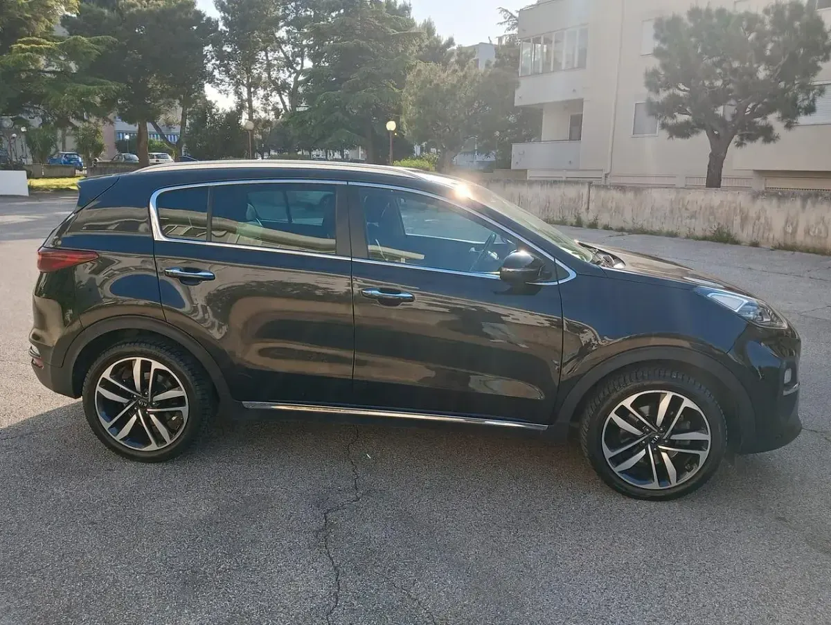 Usata Kia Sportage 136 CV (100 kW) 2021 Nero SUV