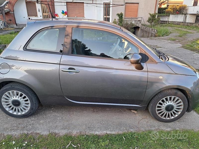 Usata Fiat 500 Lounge 70 CV (51 kW) 2017 Grigio Berlina