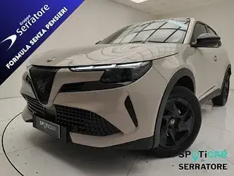 Nuova Alfa Romeo GT Junior 145 CV (106 kW) 2026 Bianco SUV