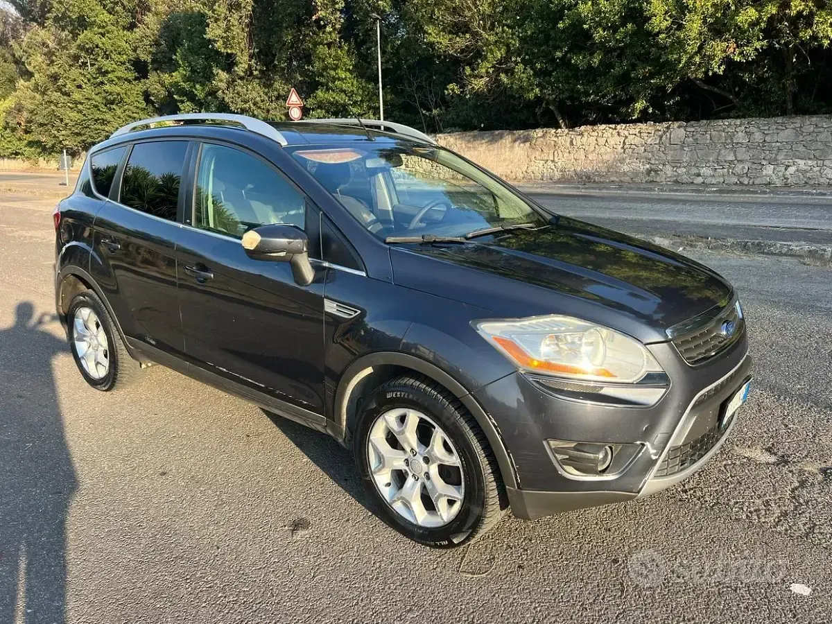 Usata Ford Kuga Titanium 136 CV (100 kW) 2009 Blu SUV