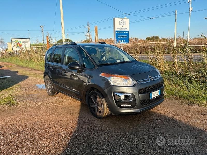 Usado Citroën C3 Picasso 99 CV (72 kW) 2017 Gris Monovolumen