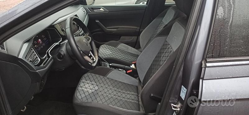 Usata VW Taigo R-line 116 CV (85 kW) 2024 Grigio SUV