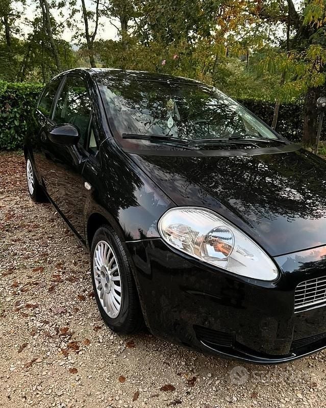 Usata Fiat Punto 75 CV (55 kW) 2005 Nero Utilitaria