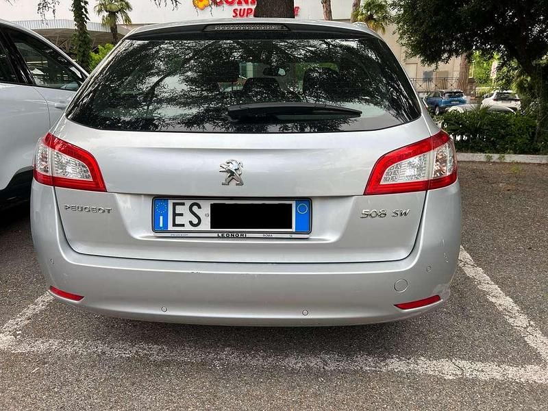 Gebraucht Peugeot 508 Active 114 PS (83 kW) 2013 Silber Kombi
