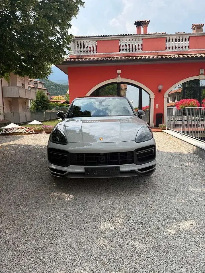 Usata Porsche Cayenne 640 CV (470 kW) 2022 Grigio SUV