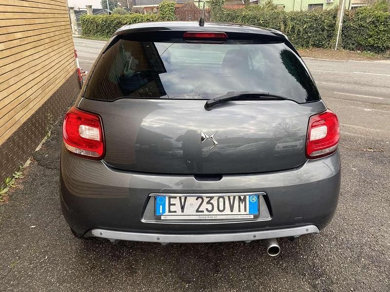 Usata Citroën DS3 So Chic 82 CV (60 kW) 2014 Grigio Berlina