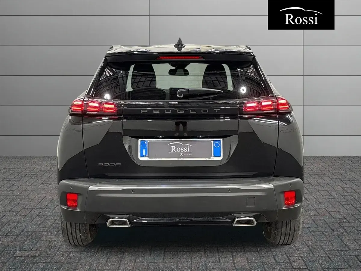 Usata Peugeot 2008 Allure 131 CV (96 kW) 2025 Nero perla SUV