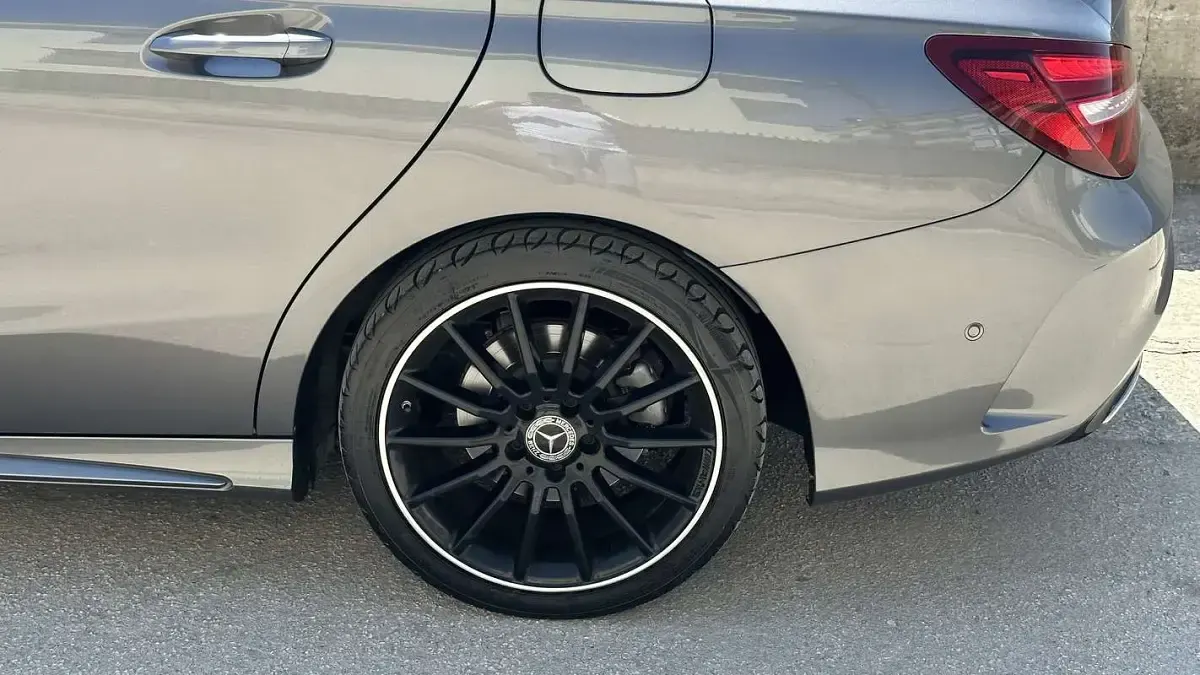 Usata Mercedes CLA180 122 CV (89 kW) 2018 Berlina