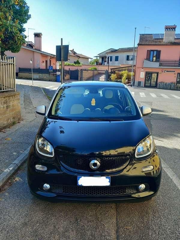 Usata Smart ForFour Passion 90 CV (66 kW) 2017 Nero Utilitaria