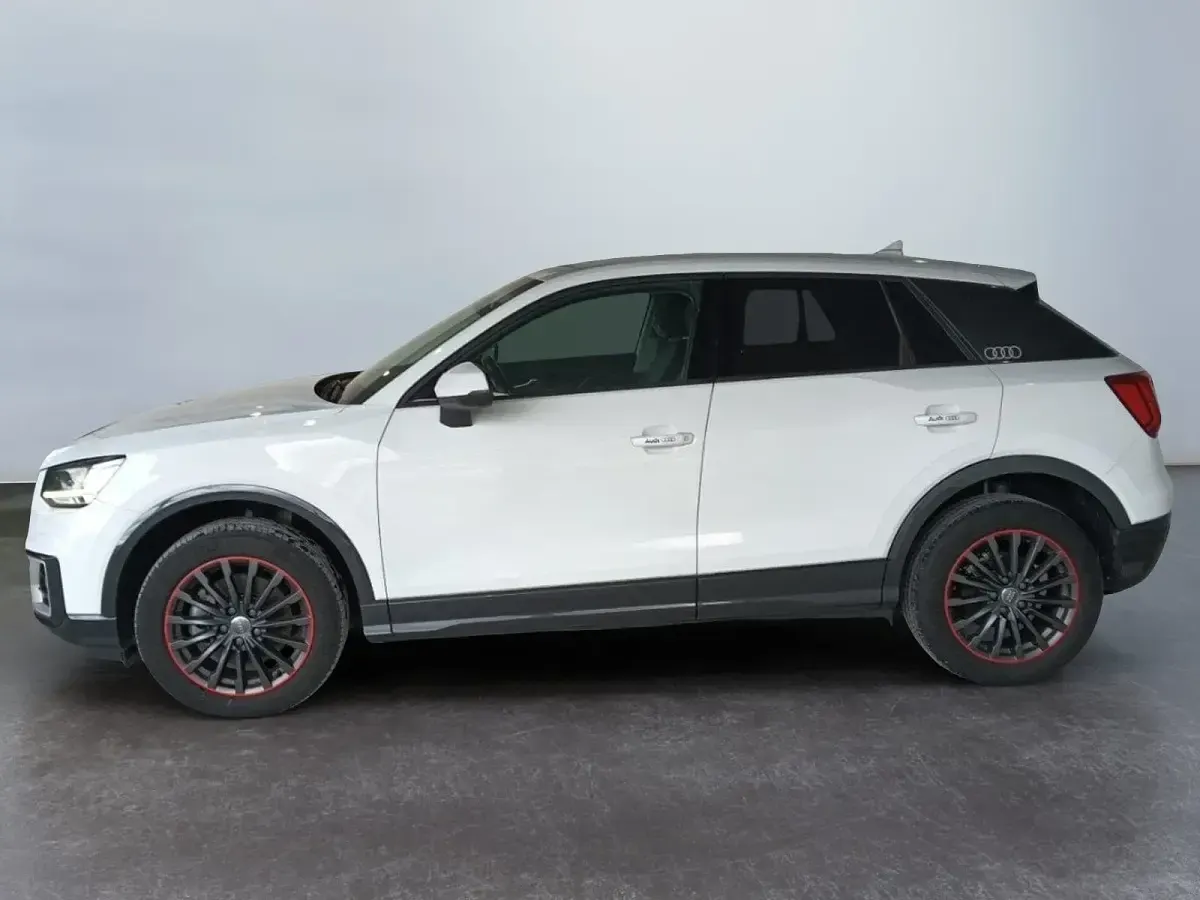 Usata Audi Q2 Sport 116 CV (85 kW) 2017 Bianco SUV