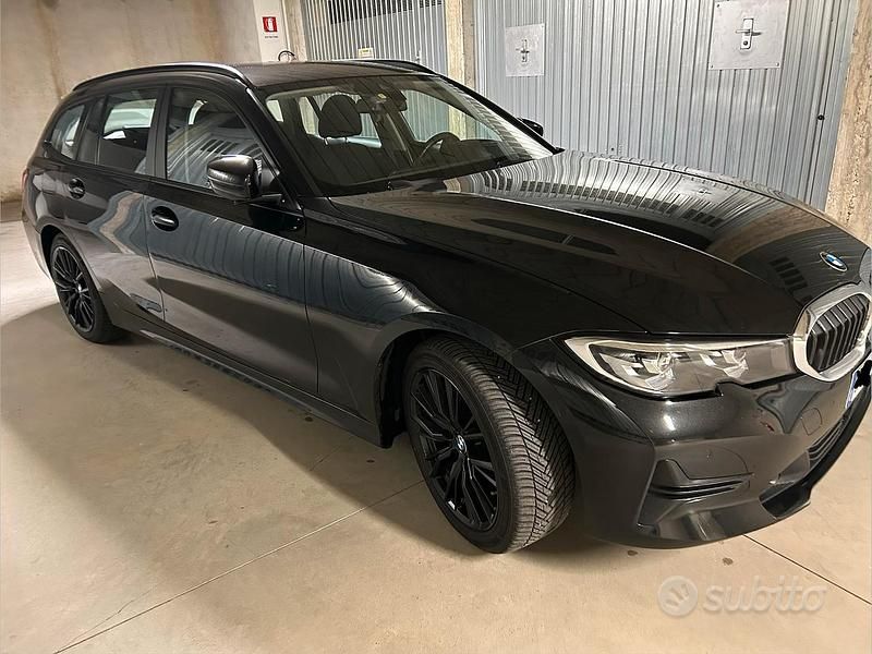 Usata BMW 320 Comfort Edition 190 CV (139 kW) 2020 Nero Station wagon