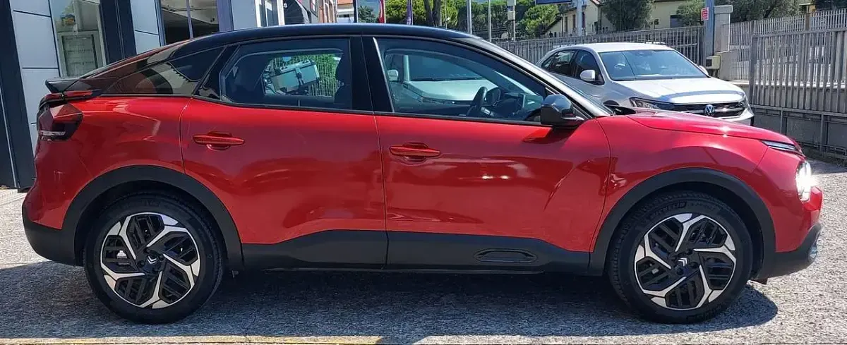 Usata Citroën C4 PureTech 131 CV (96 kW) 2023 Rosso SUV