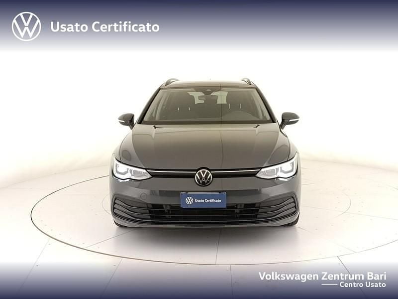 Usata VW Golf VIII Life 110 CV (80 kW) 2024 Grigio Station wagon