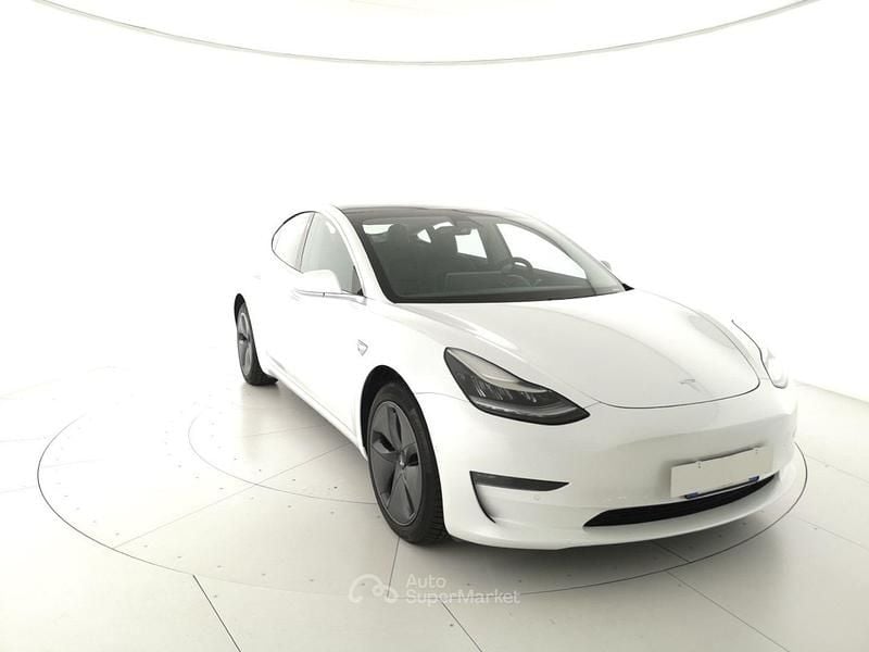 Bianco Usata 2020 Tesla Model 3 Long Range AWD Tre volumi | 27.900 € (Buon prezzo) - Immagine 1/4