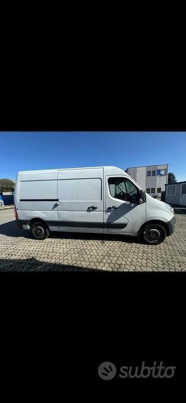Usata Renault Master 80 CV (58 kW) 2017 Furgone